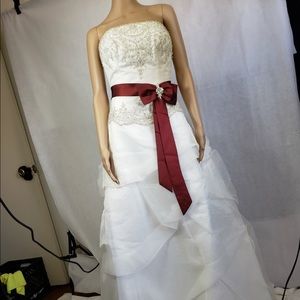 Never worn Wedding Dress with red belt